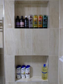 Downstairs shower room – toiletries shelf