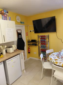 Shared kitchen – counters and cupboards