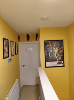 Upstairs hallway – corridor view